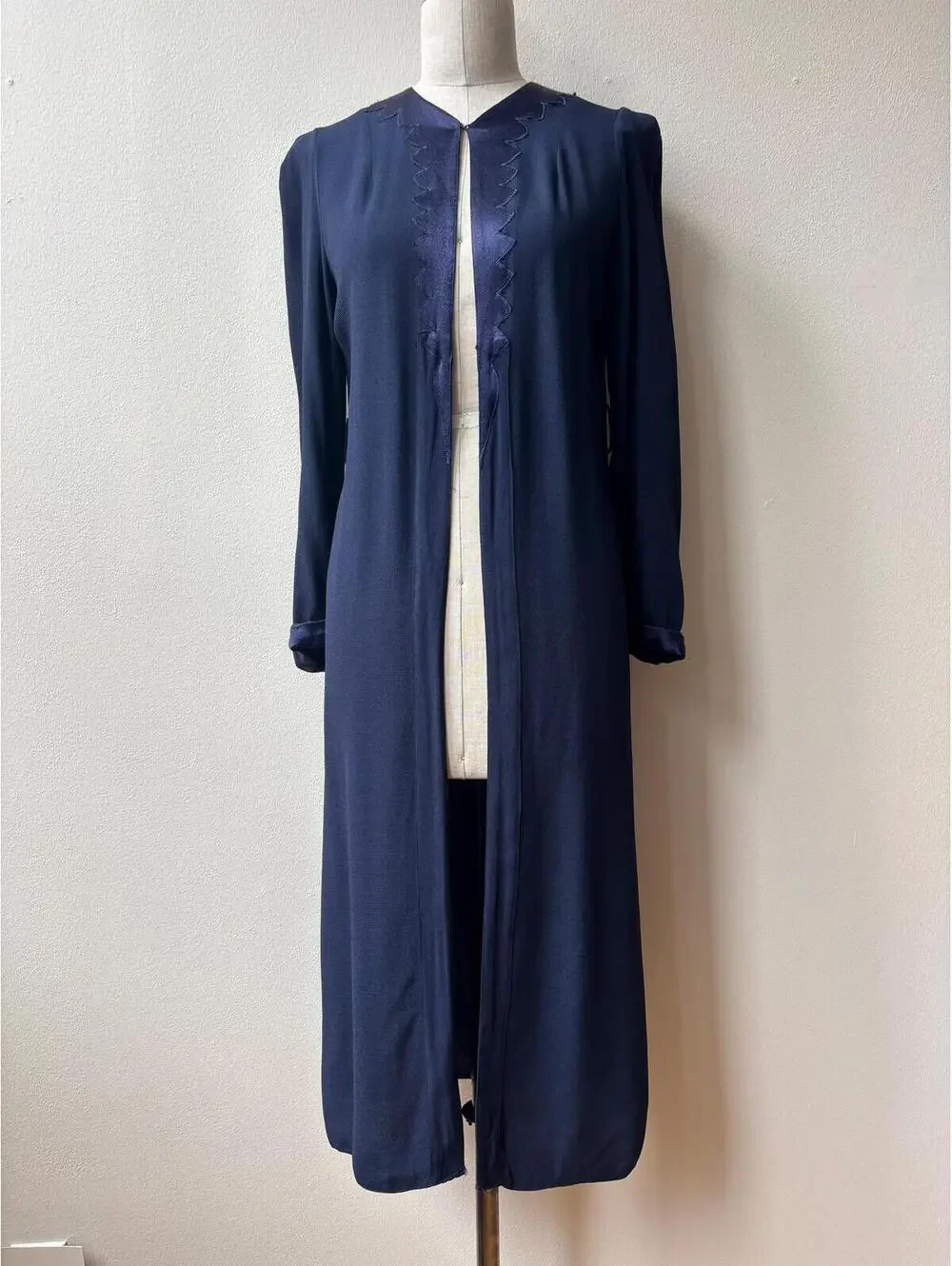 Vintage 1940s Lightweight Navy Satin Trimmed Duster Cardigan